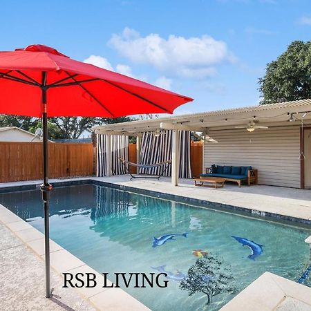 Spectacular 4Br 2,5Ba Holiday Home With Pool And Grill Carrollton Exterior foto