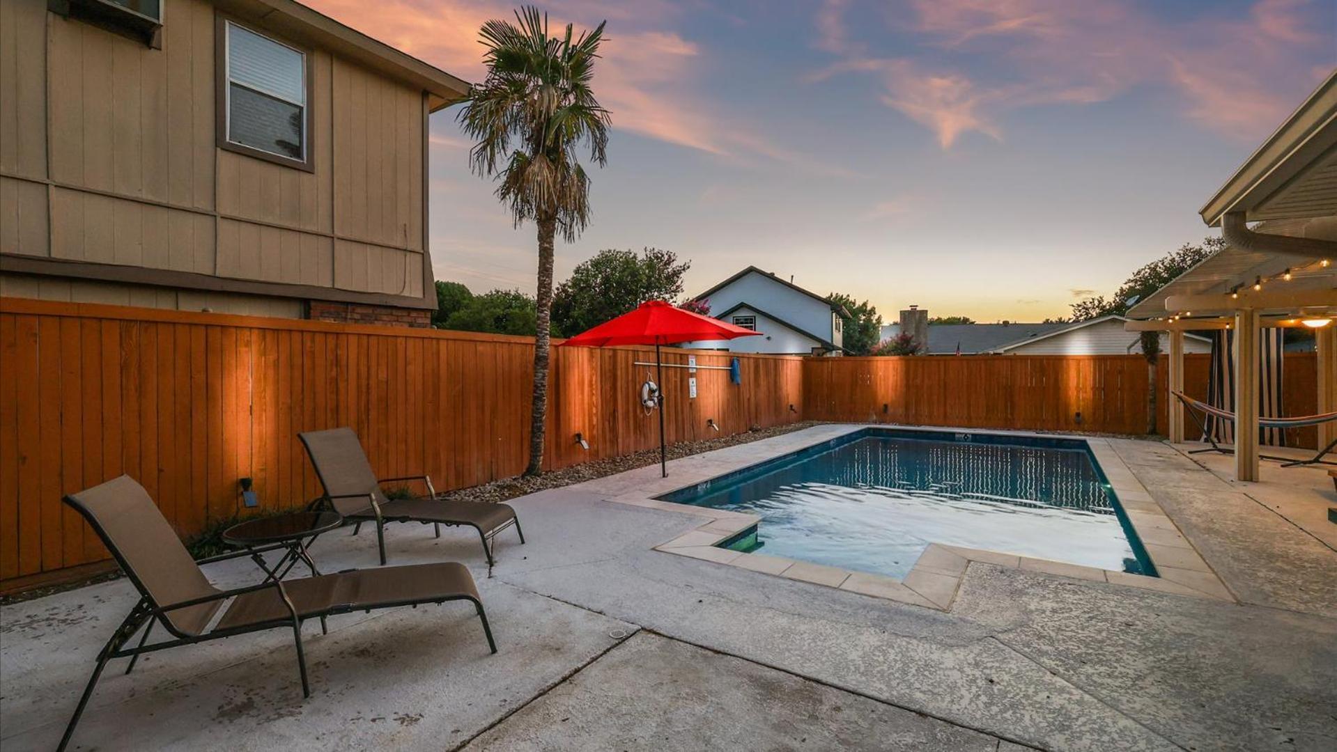 Spectacular 4Br 2,5Ba Holiday Home With Pool And Grill Carrollton Exterior foto