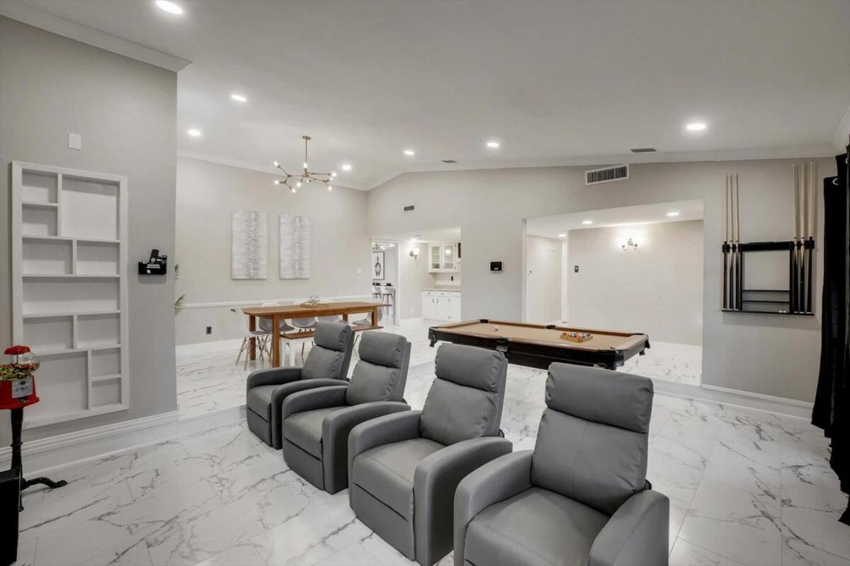 Spectacular 4Br 2,5Ba Holiday Home With Pool And Grill Carrollton Exterior foto